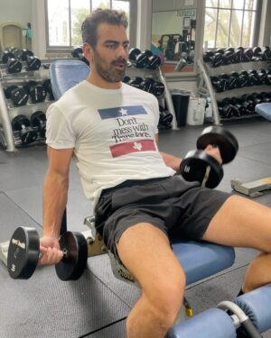 Nyle DiMarco Instagram - meet my new gym shirt 
@dontmesswithtranskids