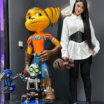 Nyvi Estephan Instagram - Se eu fosse você não mexia cmgo pq eu tenho uns amigo mei barra pesada 😳😂😮‍💨 VISITANDO A PLAYSTATION DE MADRID 😭😭😭 em breve eu conto pra vocês o que eu vim aprontar por aqui, mas só posso antecipar q tô igual 🐥 no lixo de tanta alegria!!! Kkkkkk 💙 obrigada @playstation_br , @playstationes e @playstation !!!