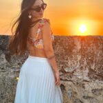 Nyvi Estephan Instagram - Puesta de sol en Colômbia 🫶