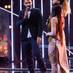 Nyvi Estephan Instagram - Apresentando a maior premiação de esportes eletrônicos da América Latina: Por onde eu começo… não é pouco o quanto eu amo o Prêmio Esports Brasil e eu acho q é notório quando vcs veem meu sorriso de orelha a orelha em todas as fotos dos CINCO, isso mesmo, CINCO anos que tive a honra de apresentar.. eu só posso agradecer MUITO a toda equipe maravilhosa da @player1 @tvglobo e @sportv por confiarem em mim para comandar esse show que é tão importante para toda a comunidade de esportes eletrônicos. Meu próximo agradecimento vai pra minha parceira maravilhosa @barbarapcoelho tão competente, talentosa e gentil. Foi tão incrível apresentar ao seu lado, e as suas palavras no final me emocionaram tanto, eu vou levar esse gesto pra sempre em meu coração ❤️ segue algumas fotinhos pra eu ver e ficar feliz enquanto aguardo mais 365 dias para o próximo Óscar brasileiro dos esports, o @premioesportsbr 🔥😍 Foto: @renato_tatu Stylist: @tiagolunaa Sapato: @carolraggicalcados1