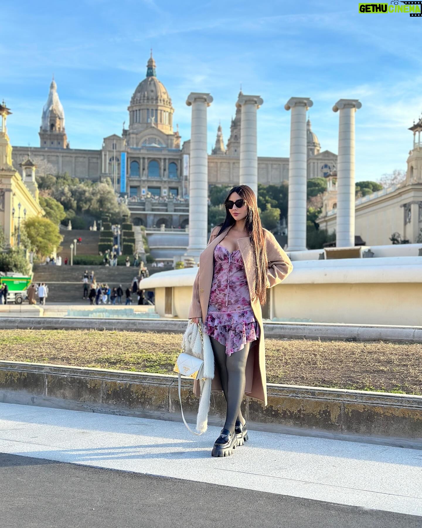 Nyvi Estephan Instagram - Barça é tão da hora que nem parece ser Real 🐣🥁ba du tssss kkkkkk valeu Barcelona! Uma hora eu volto 💕