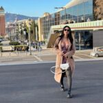 Nyvi Estephan Instagram - Barça é tão da hora que nem parece ser Real 🐣🥁ba du tssss kkkkkk valeu Barcelona! Uma hora eu volto 💕