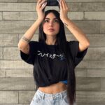 Nyvi Estephan Instagram - QUEM TAMBÉM JÁ ESTÁ ASSIM? Chegou ao PlayStation 5 o novo jogo exclusivo: A Ascensão do Ronin - um RPG de ação & aventura, dos mesmos desenvolvedores de Nioh e NINJA GAIDEN. E eu já estou me preparando pra essa batalha que conta com uma narrativa muito rica e mundo aberto. Ahh sem contar que a história é dinâmica e se desenrola de maneiras diferentes dependendo das suas escolhas, viu? 😮. E que conta com uma vasta gama de armas de combate corpo a corpo ou ataque à distância com armas de fogo autênticas da época, tá entendendo???! Corre pra PlayStation Store pra conhecer esse jogo incrível e ainda aproveitar os gráficos impressionantes do PlayStation 5, o carregamento rápido, a resposta tátil, os gatilhos adaptáveis do DualSense e o áudio 3D espacial! @playstation_br , #PlayStationPlaymakers, #AAscensãodoRonin, #PlayStation , #pubIii
