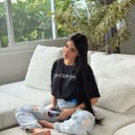 Nyvi Estephan Instagram - QUEM TAMBÉM JÁ ESTÁ ASSIM? Chegou ao PlayStation 5 o novo jogo exclusivo: A Ascensão do Ronin - um RPG de ação & aventura, dos mesmos desenvolvedores de Nioh e NINJA GAIDEN. E eu já estou me preparando pra essa batalha que conta com uma narrativa muito rica e mundo aberto. Ahh sem contar que a história é dinâmica e se desenrola de maneiras diferentes dependendo das suas escolhas, viu? 😮. E que conta com uma vasta gama de armas de combate corpo a corpo ou ataque à distância com armas de fogo autênticas da época, tá entendendo???! Corre pra PlayStation Store pra conhecer esse jogo incrível e ainda aproveitar os gráficos impressionantes do PlayStation 5, o carregamento rápido, a resposta tátil, os gatilhos adaptáveis do DualSense e o áudio 3D espacial! @playstation_br , #PlayStationPlaymakers, #AAscensãodoRonin, #PlayStation , #pubIii