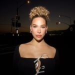 Océane Amsler Instagram – C’est mon dernier jour à L.A et à chaque fois que j’y vais, c’est pour moins d’une semaine. J’aimerai vraiment y retourner plusieurs semaines pour profiter de la vibe parceque j’aime beaucoup ( je ne me vois pas y vivre mais j’adore l’énergie ) merci encore à @fentybeauty pour ce voyage extraordinaire ❤️ ps ce voyage a été offert ( et ceux avant Noël, ce qui est une chance en soit )