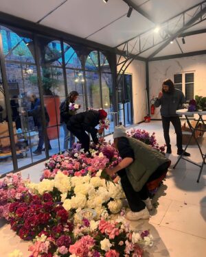 Océane Amsler Instagram - Un mariage en 24H, mercredi à 18h30
Merci encore à @simacouture_paris pour ces merveilleuses robes ❤️