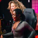 Océane Amsler Instagram - La reine de la night 👑 On a commencé Twitch il y a tout juste un an avec 400 viewers et nous voici un an après à 195 000 viewers. C’est juste la folie!! Merci pour tout mes petites glabelles. Et merci à @audreyhedo @tyciadchannel @marcelita.ttt @shera @tracygotoas @mademoisellelou @natoogram @evvacst @luud_youu @levraimotif @gwen.crocolyne @bonjourmanon_ @quelaprod ❤️‍🔥 et évidemment merci @omgchloerose pour ces photos incroyables 🙏🏼