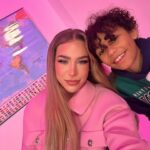 Océane Amsler Instagram - On a tourné une vidéo “devine …” avec Ohio! Ça faisait 8 mois qu’il demandait à apparaître dans une vidéo en tant que Main Character, le petit a été servi 🫡 Je lui ai demandé si il voulait que Ciel soit là et il a dit HORS de question que quelqu’un me vole mon shine, c’est MON moment 🤣🩷