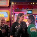 Odessa A'zion Instagram - MY COUSINS FIRST TIME IN LA FROM LONDON TOWN! EVER!! WE HAD TOOO!!!! song: Club De Vampiros by French Police