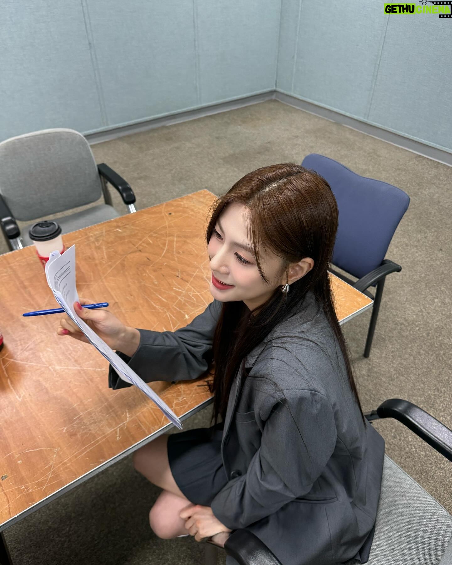 Oh Ha-young - 44.7K Likes - 날 좋은 날 경기도 보고 쿠플픽도 하고👏🤭
앞으로도 좋은 경기 기대하겠습니다⚽️