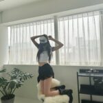 Oh Ha-young Instagram - 🖤🤍
