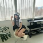 Oh Ha-young Instagram - 🖤🤍