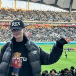 Oh Ha-young Instagram - 꽤 추운 날씨였지만 올해의 첫 직관이라 뭐든😝⚽️