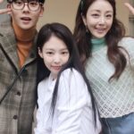 Oh Na-ra Instagram - 오늘도 TV앞에서 대기중 #아파트404 #2회 #tvn #8시40분 젠득이랑 정하랑