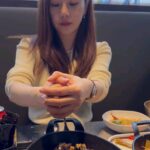 Oh Na-ra Instagram - 입 천창 다 까져도 견뎌낸다🌋🔥 #깍뚜기볶음밥🍳
