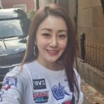 Oh Na-ra Instagram - 젠득이는 어디갔어🤫 이번엔 1999년도 핑클 컨셉 #아파트404 #3회 #8시40분 #tvn 에서 만나자🤗