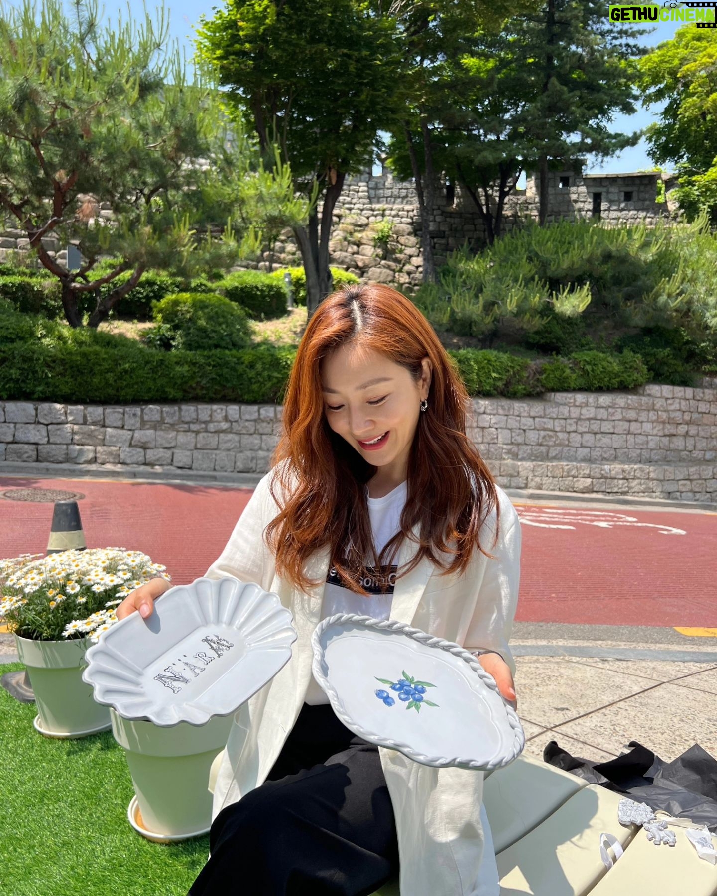 Oh Na-ra Instagram - 2달전에 만든 #핸드메이드 그릇 드디어 오늘 만났어요. #뿌듯해☺️ #이뿌다💕