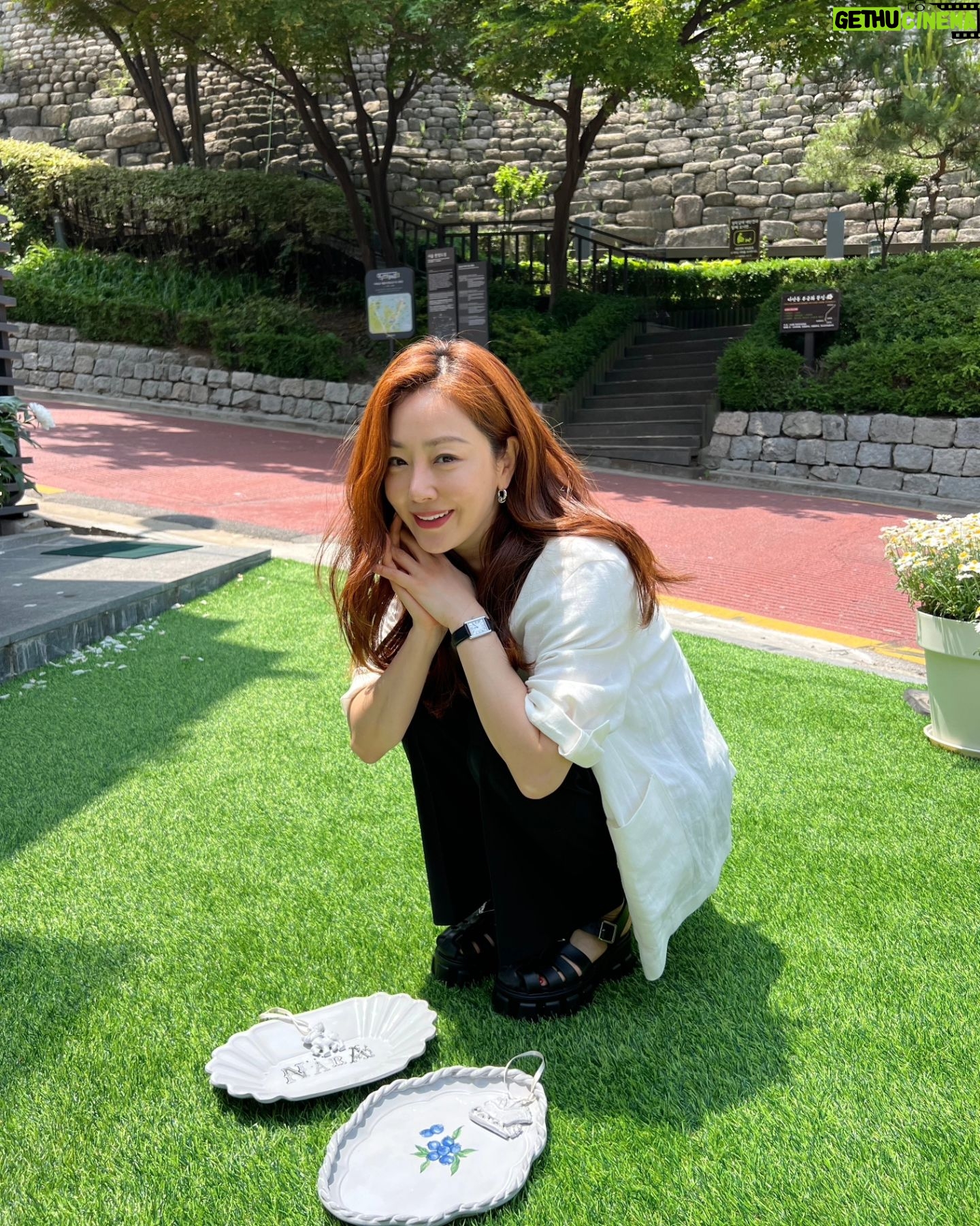 Oh Na-ra Instagram - 2달전에 만든 #핸드메이드 그릇 드디어 오늘 만났어요. #뿌듯해☺️ #이뿌다💕