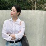 Oh Yeon-seo Instagram - 요즘 내가 좋아하는 조합 루이까또즈의 새로운 모노그램 라인 르퐁콜랙션과 함께 데일리룩 완성! 클래식하면서도 데일리로 들기 좋아요❤️ #광고 #louisquatorze #루이까또즈 #르퐁콜렉션 #쇼퍼백