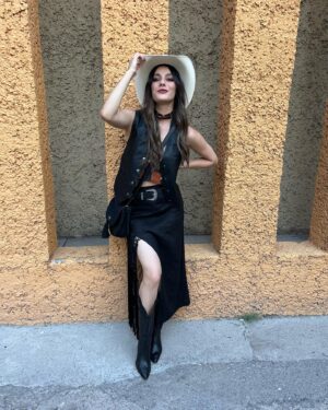 Oka Giner Instagram - Ayer fuimos a una fiesta vaquera 🤠 
Y descubrí que me encanta Nacho Señor de los cielos 🤤🤤🤤🤤🤤🤤 
@nachored