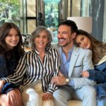 Oka Giner Instagram - Gracias al universo y a @gisellegonzalezproduccion que me puso en este viaje junto a pura gente bien pinche talentosa. Mi viaje en los últimos 5 meses estuvo lleno de risas, aventuras y mucha complicidad. Todos y cada uno de ellos ahora viven en un lugar muy especial en mi corazón ❤️. No puedo sentirme más feliz, plena y orgullosa de lo que construimos ✨🌊🐚 HASTA PRONTO FAMILIA ✨