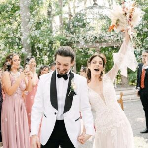 Oka Giner Instagram - Esta es la cara de alguien que sabe que desde ese momento lo suyo es mío y lo mío mío.
Te amo con el alma pendejada mía @nachored ❤️

📸 @christiangarciamx 
📍 @rincondorado