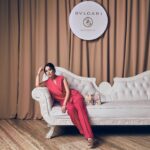 Oka Giner Instagram - Ayer celebramos a @bulgari por el 75 aniversario de #serpenti #serpenti75 Cómo podrán ver iba con el más guapo de la fiesta 🔥🔥🔥🔥 👗 @victorblancostudio 💇🏻‍♀️ @juliodelatorrehair 💄 @alberto_arana @makeup_arana @marcolinodisa @getagencia @judithjjaquez