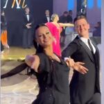 Oksana Fyodorova Instagram - Сегодня состоялся наш дебют с @kharlamovoleg в новой программе Smooth💃🏼 Теперь я точно знаю , подготовить программу за 4 тренировки и занять первое место это реально 🤪🙈💯 . Самое главное найти свое , то , что откликается в сердце . #смус#smooth#танец @lineof_dance