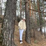Oksana Fyodorova Instagram - После Барнаула мы отправились в Горно-Алтайск . Посмотреть красоты, зарядиться энергией , отдохнуть и впервые попробовать пантовые ванны . 🌲☀️ Нас дружелюбно и гостеприимно встретили сотрудники великолепной здравницы Марьиного острова @marin_ostrov.altay Я давно хотела там побывать , это действительно очень мощное энергетическое место , где ты наедине с собой, отдыхаешь и наполняешься. #алтай#природа#энергетика .