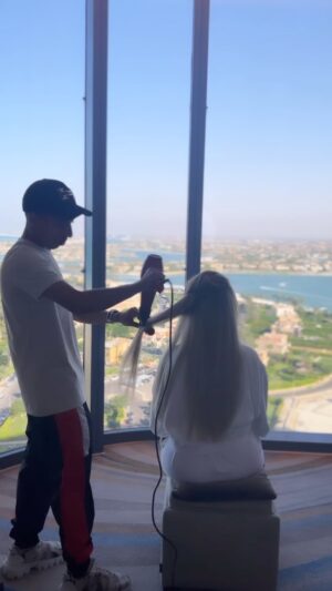 Ola Ghanem Instagram - Behind the scenes ♥️✨

@olaghanemofficial 
Hairdresser @ashrafnegm0 
Dress @emanochworld 
@cairodramafestival 
@chance.bs.eg 
#cairodramafestival 
#العلمين_الجديدة