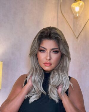 Ola Ghanem Instagram - Makeup @ranyasalllem 
@topfaceegypt 
شكرا ل @topfaceegypt اللوك كله استخدمنا فيه منتجاتهم ♥️
Turkish brand 
Now in Egypt 
Very high quality 
Affordable price 
Long lasting
#علا_غانم #olaghanemofficial #makeup #makeupartist #egypt#topfacecosmetic