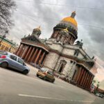 Olesya Sudzilovskaya Instagram - Санк-Петербург. Утро-день-вечер. Город так опять тепло принял, столько про себя нового поведал, столько показал и дал пережить.😌 За кофе с любимой Светланой Владимировной Немоляевой, с подачи и легкой руки которой в свое время в Московском Академическом театре им. Вл. Маяковского получила новую роль, и которая всегда поддерживала, прикрывала и аккуратно советовала!🙏🏻❤️ Прогулки по городу, обед с семьей и незабываемый вечер… О нем чуть позже.😄😉🎭 #олесясудзиловская #актриса #светлананемоляева #санктпетербург #olesyasudzilovskaya #actress #sanktpeterburg