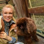 Olesya Sudzilovskaya Instagram - #колян #ньюфаундленд #newfoundland Мой любимый медведь!😀❤️🐻 #олесясудзиловская #актриса #olesyasudzilovskaya #actress