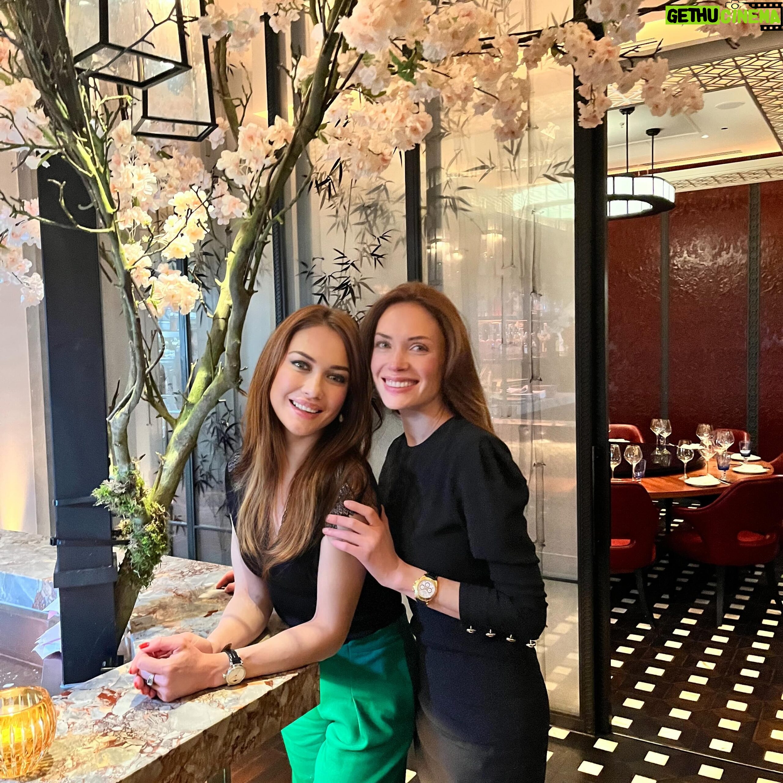 Olga Kurylenko Instagram - Happy birthday, Olechka!!!! 🎂 We love you 🥰 @polienkolga #friendsforever