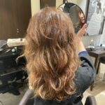 Olga Kurylenko Instagram - I think I just got the best haircut I’ve had in years! Thank you dear Carlos and Rossano for making this happen ✨ So much dead and dry hair off and I now feel fresh and ready for the sunny days 🤩 @rossanoferrettiofficial @therealrossanoferretti @mabodimika