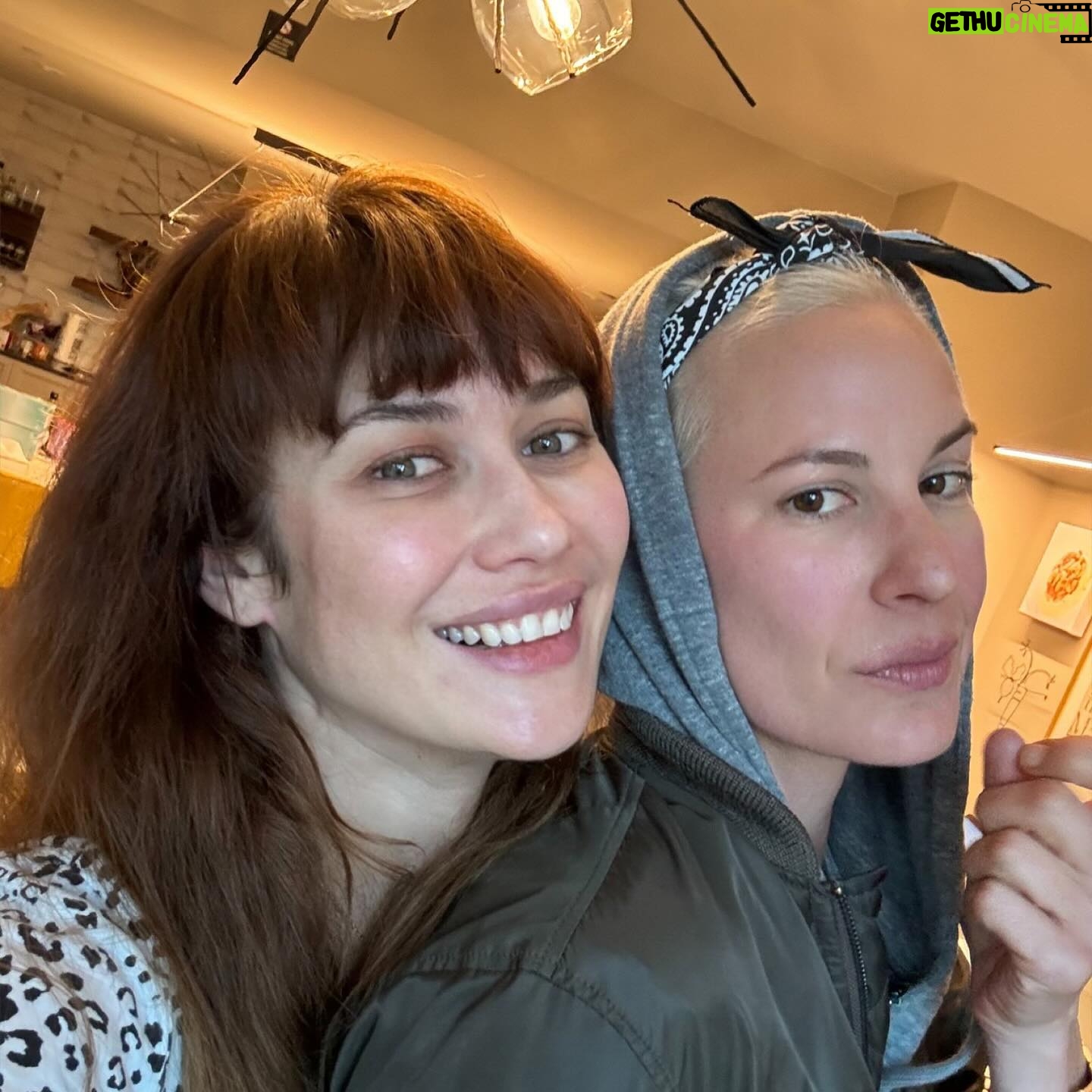 Olga Kurylenko Instagram - Atlanta catching up 🤗 So glad we got to hang, my darling @mmortensen 👯♀️ 17 years of friendship is so precious 😘❤️ #bestfriend #atlanta