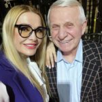 Olga Sumskaya Instagram - Шановні друзі, запрошую всіх на показ вистави «БОЇНГ -БОЇНГ.ПЕРЕЗАВАНТАЖЕННЯ» ❤️✈️ Ми вирушаємо в тур, нашими славетними містами, щоб принести людям емоцію - радості в цей нелегкий час. ГРАФІК ВИСТАВ 👇🏻: ⚪️31 березня Лубни Кінотеатр «Київська Русь» 16:00 ⚪️ 1 квітня Миргород Міський будинок культури 18:00 ⚪️2 квітня Гребінка Міський будинок культури 18:00 ⚪️3 квітня Карлівка Міський будинок культури 18:00 ⚪️4 квітня Жовті Води Палац Культури 18.00 📍КВИТКИ в сторіс і в касах вашого міста. ✈️Всім бажаю приємної подорожі. До зустрічі ❤️ #боїнгбоїнг #боїнгбоїнгперезавантаження #українськийтеатр #україна