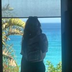 Olivia Cooke Instagram – my job is beach

 🍯 ☀️🍋