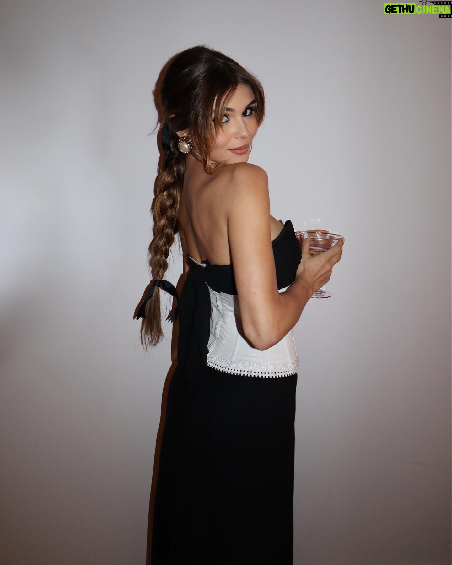Olivia Giannulli - 3 Likes - an unforgettable evening for the Women’s Cancer Research Fund 💖@wcrfcure