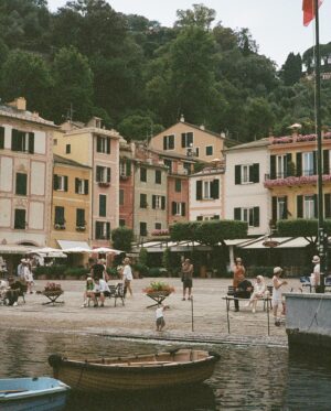 Olivia Giannulli Instagram - part 2 of film from 🇮🇹