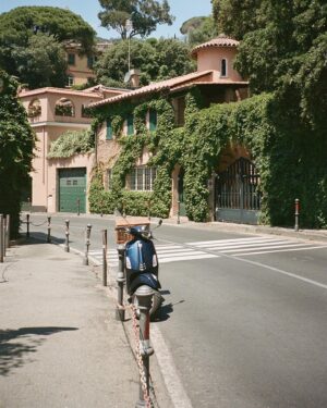 Olivia Giannulli Instagram - some colorful film i shot in italy 🇮🇹