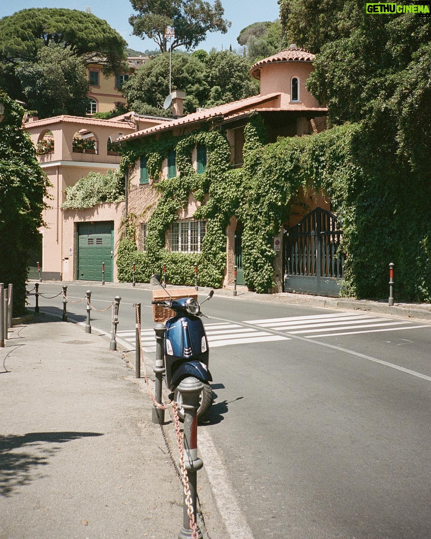 Olivia Giannulli - 3 Likes - some colorful film i shot in italy 🇮🇹