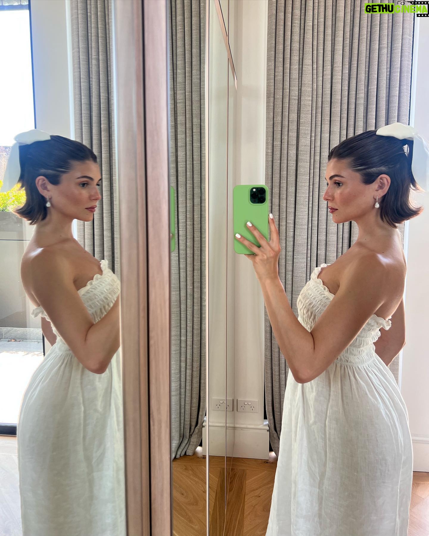 Olivia Giannulli - 3 Likes - new YouTube video ✨🧼