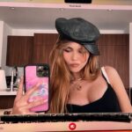 Olivia Giannulli Instagram - 👽 new youtube video today