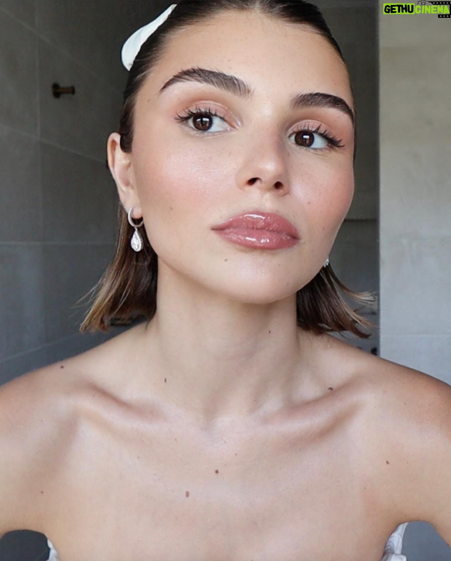 Olivia Giannulli - 3 Likes - new YouTube video ✨🧼