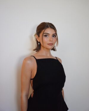 Olivia Giannulli Instagram - all about the bow 🤍🎀