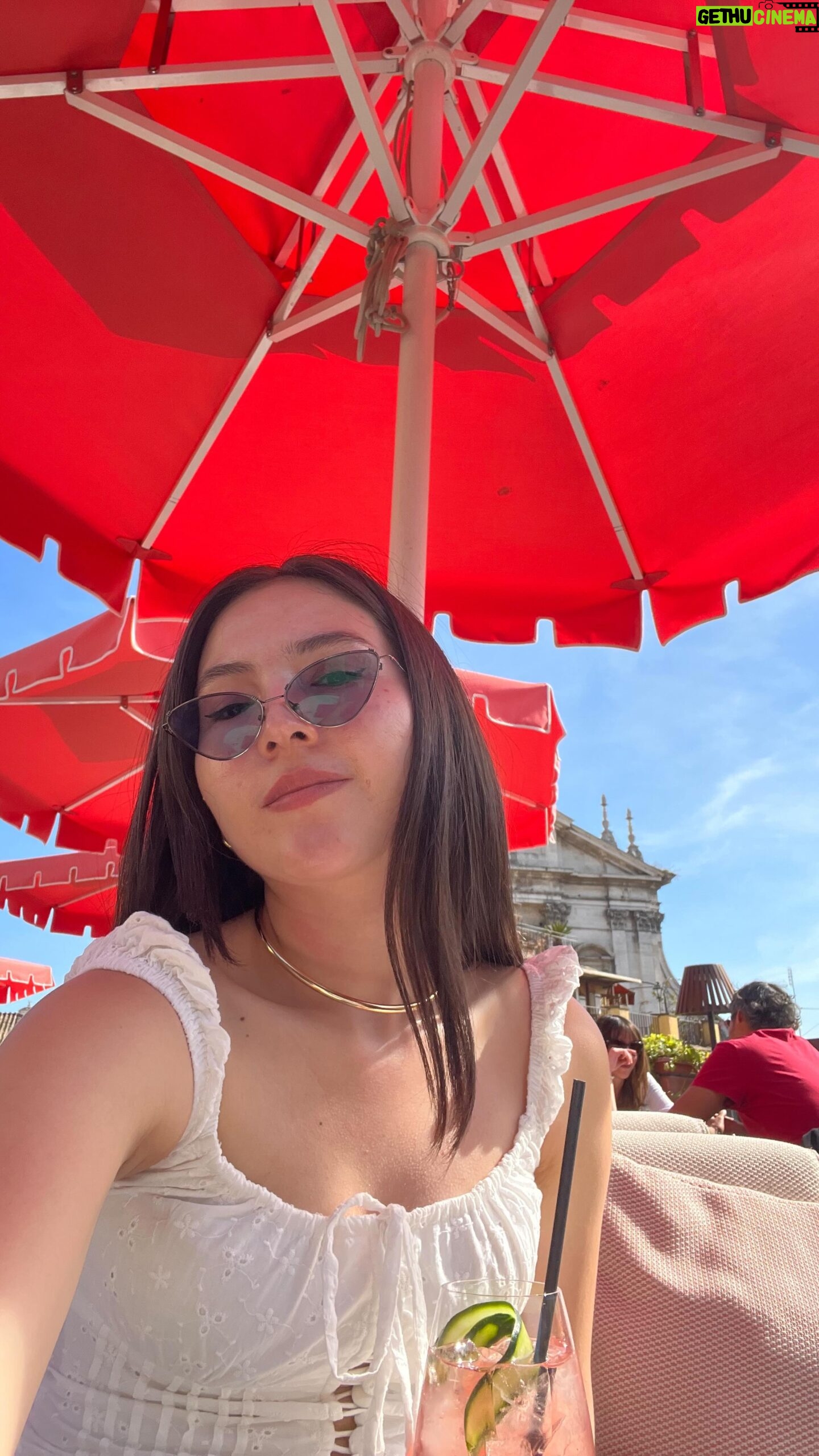 Olivia Jensen Instagram - Summer in Rome 🍸✨ Liburan kali ini uda dapet winter, autumn, spring & summer. Dari gunung Dolomites turun ke kota 😎