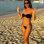 Olivia Munn Instagram – Anyone else have salt next to their bed?
