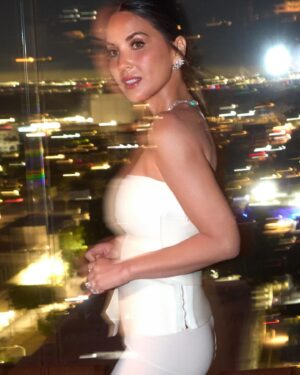 Olivia Munn Instagram - This was a really fun night. 🥳 
Thank You @fendi for making me these beautiful gowns.