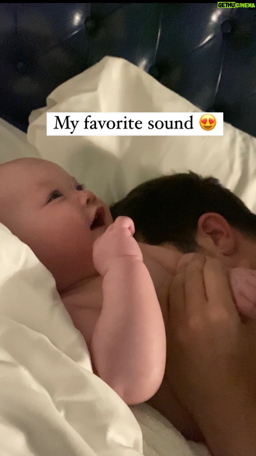 Olivia Munn - 155.7K Likes - When he squeezes his eyes shut from laughing so hard 😆